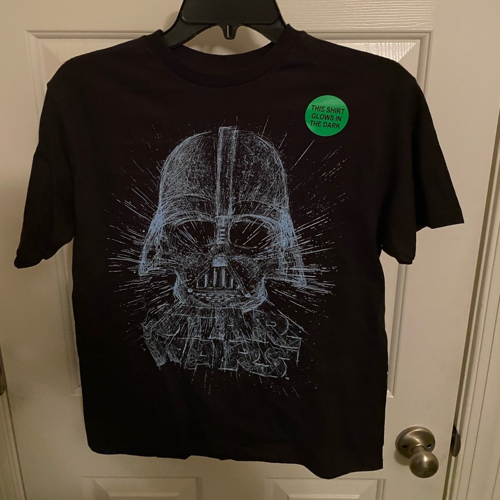 Boys Large Star Wars Darth Vader Short Sleeve Glows In The Dark Tee Gift New
